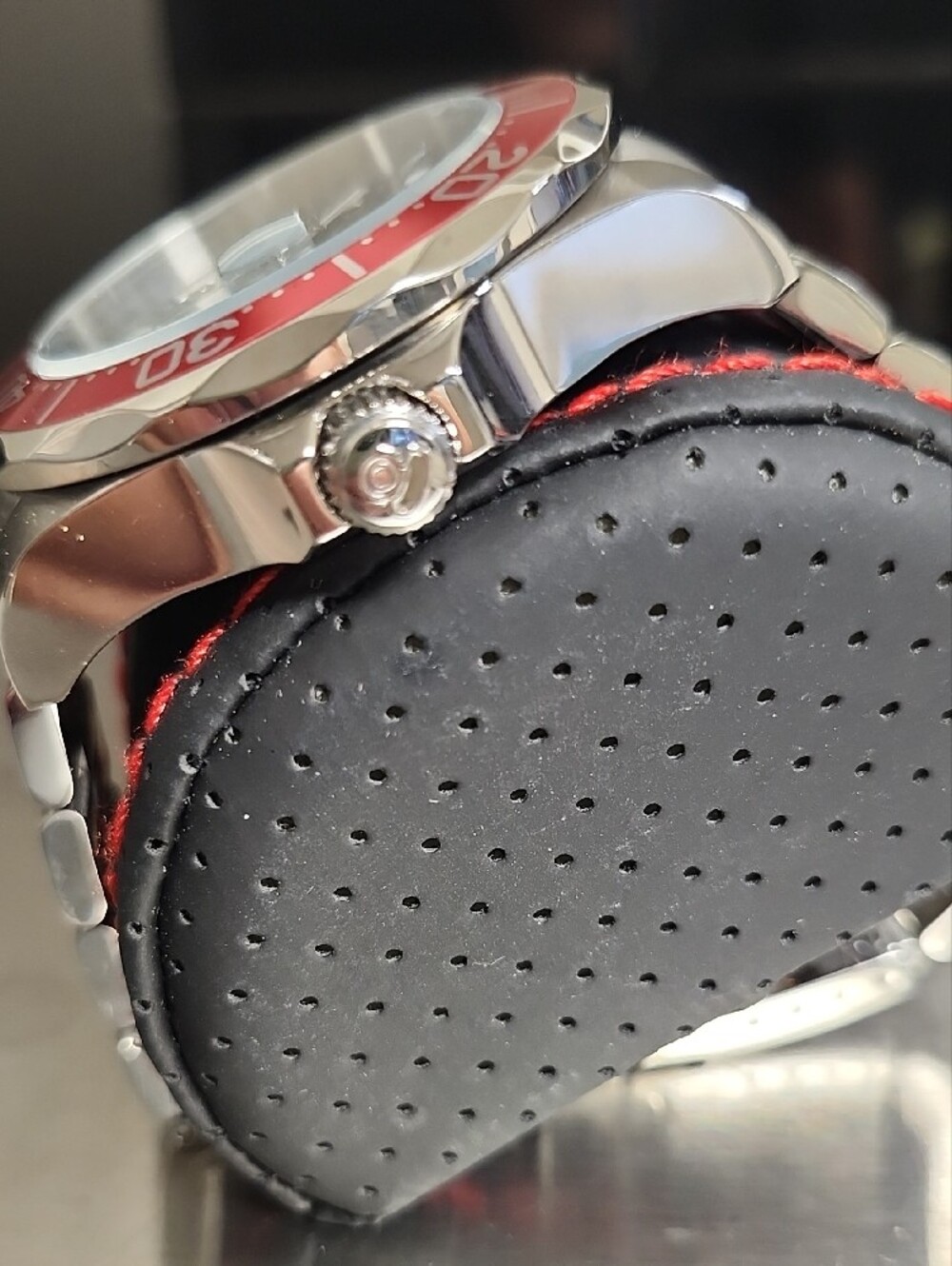Invicta - Picture 2 of 4